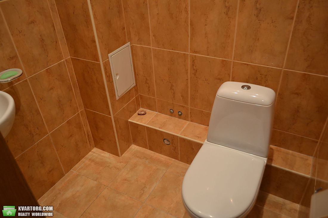 Rent out 3-room apartment. Киев,  Ломоносова — photo 8
