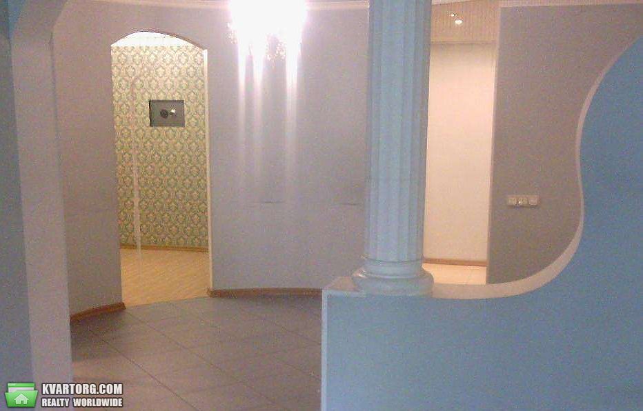 Rent out office. Киев, ул.Юрковская — photo 1