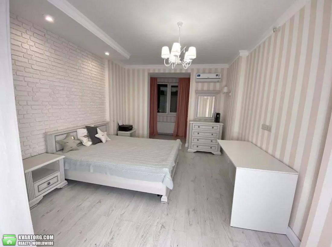 Rent out 3-room apartment. Киев,  Шумского — photo 2