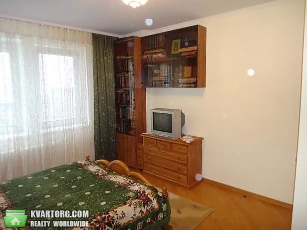 Rent out 2-room apartment. Киев,  Бажана — photo 6