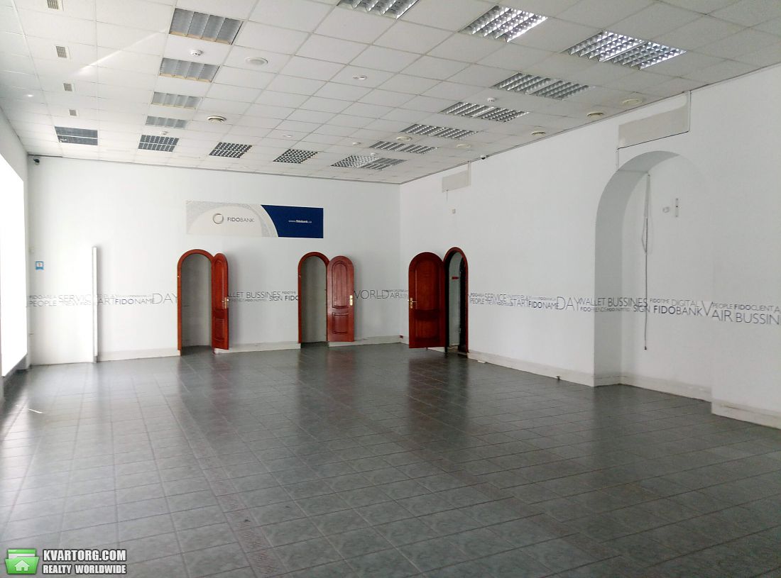 Rent out shop. Киев,  Большая Васильковская — photo 2