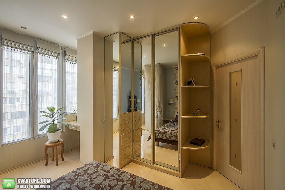 Rent out 1-room apartment. Киев, Златоустовская ул. — photo 7