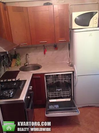 Rent out 1-room apartment. Киев,  Пражская — photo 1