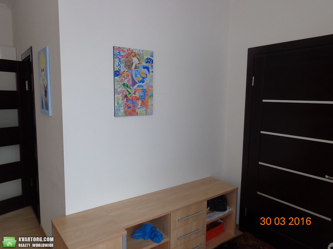 Rent out 2-room apartment. Киев,  Мельникова — photo 4