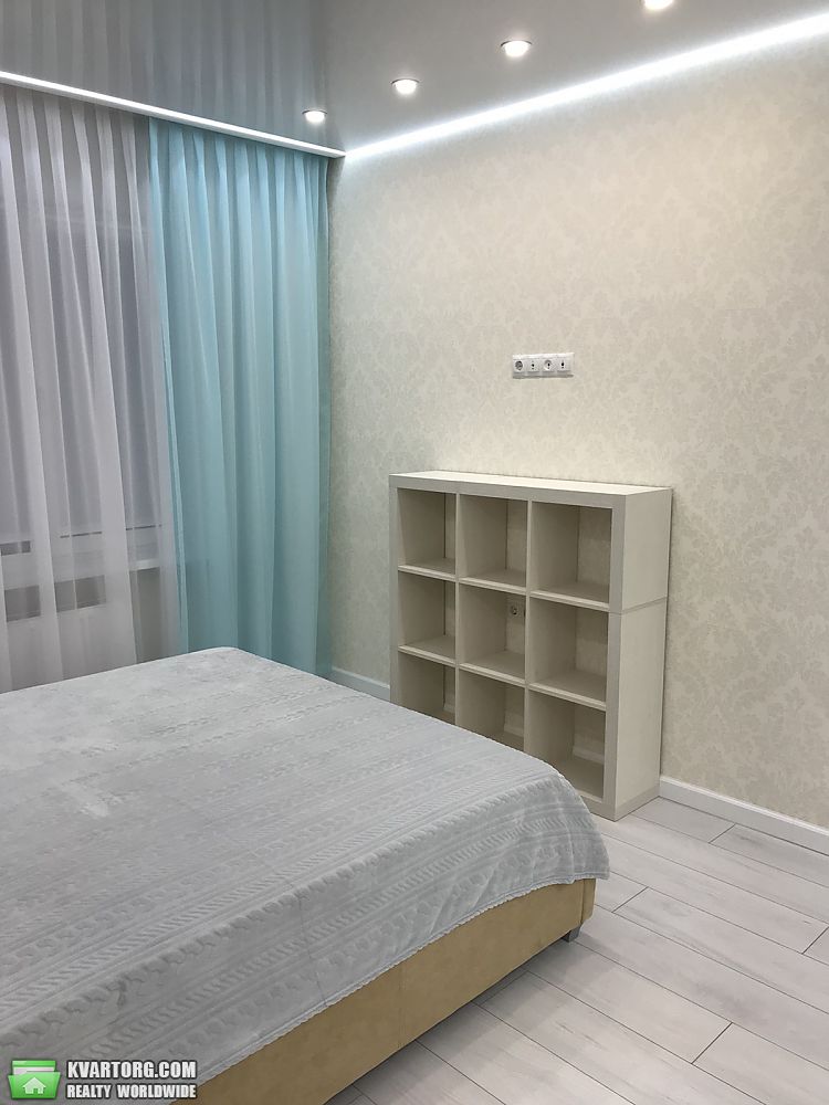Rent out 1-room apartment. Киев,  Стеценко — photo 2