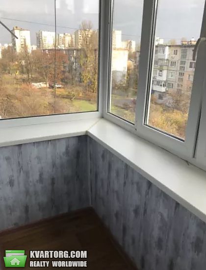 Rent out 2-room apartment. Киев,  Юности — photo 8