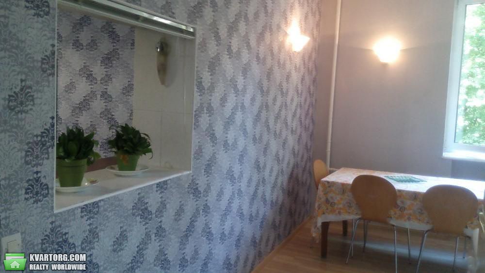 Rent out 3-room apartment. Киев,  Выборгская — photo 8