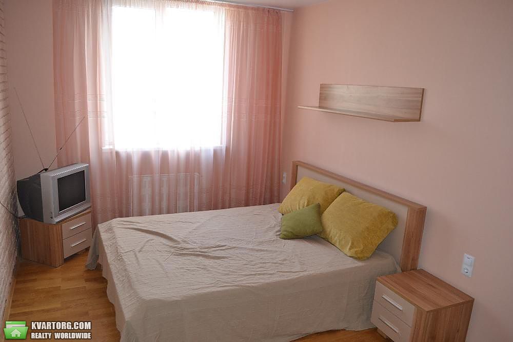 Rent out 2-room apartment. Киев,  Андрющенко — photo 4