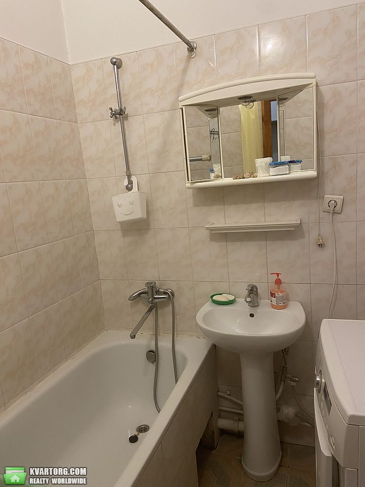 Rent out 2-room apartment. Киев,  Московская — photo 7