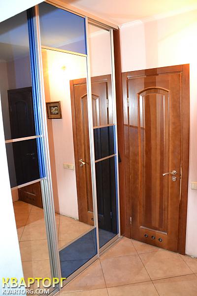 Sell 4-room apartment. Киев,  Милославская — photo 8