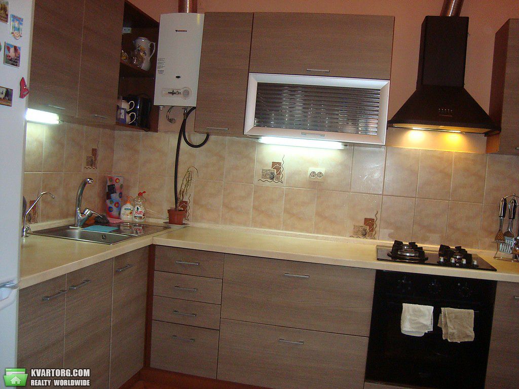 Rent out 2-room apartment. Днепропетровск, Европейская площадь — photo 3