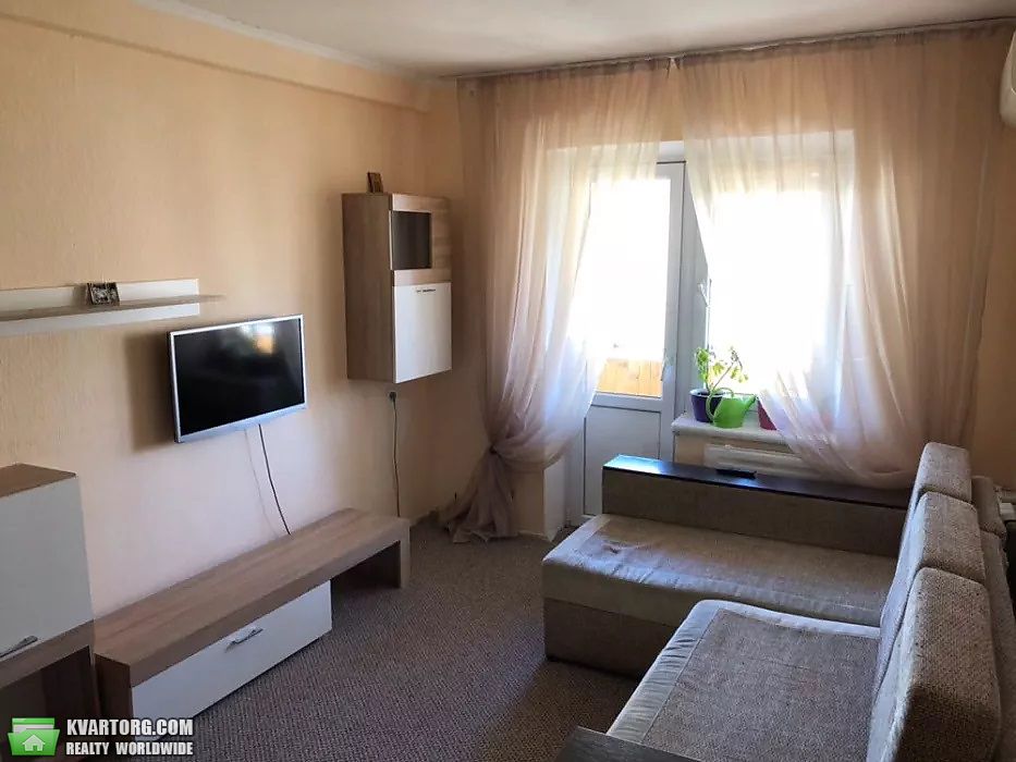 Rent out 1-room apartment. Киев,  Героев Днепра — photo 7