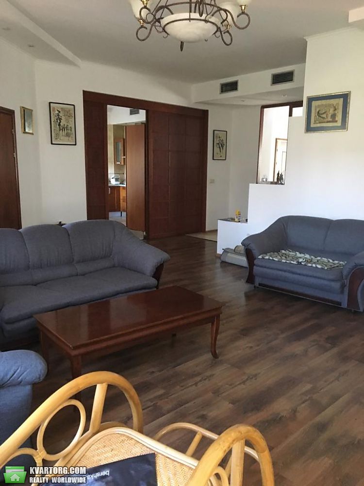 Rent out house. Киев,  Богатырская — photo 5