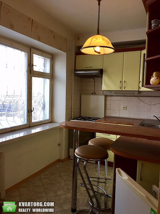 Sell 2-room apartment. Киев,  Российская — photo 1