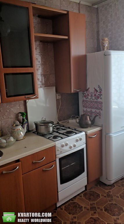 Rent out 2-room apartment. Киев,  Ревуцкого — photo 1