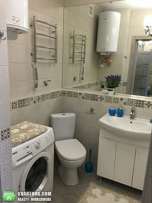 Rent out 2-room apartment. Киев,  Правды пр — photo 1