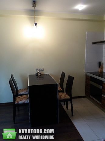 Rent out 2-room apartment. Киев,  Ломоносова — photo 2