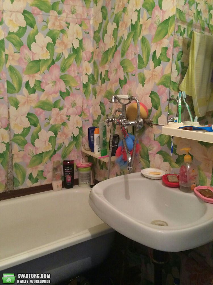 Sell 2-room apartment. Киев,  Лаврухина — photo 3