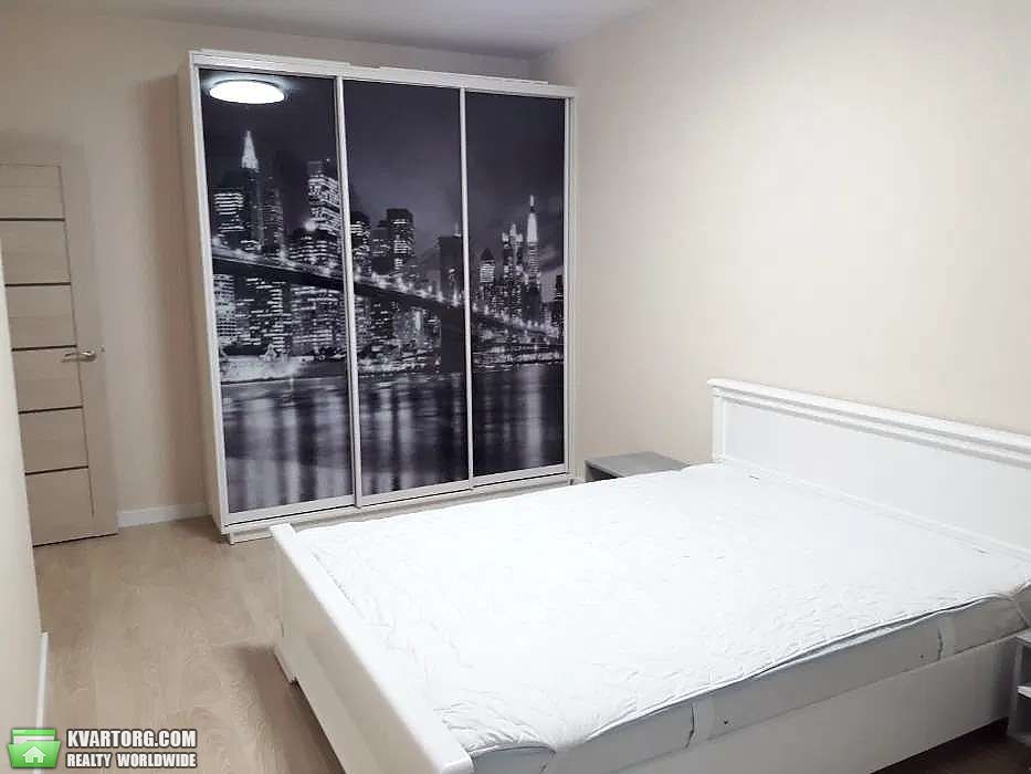 Rent out 2-room apartment. Киев,  Драгоманова — photo 2