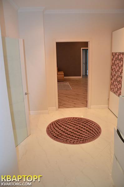 Rent out 3-room apartment. Киев, Щорса — photo 5