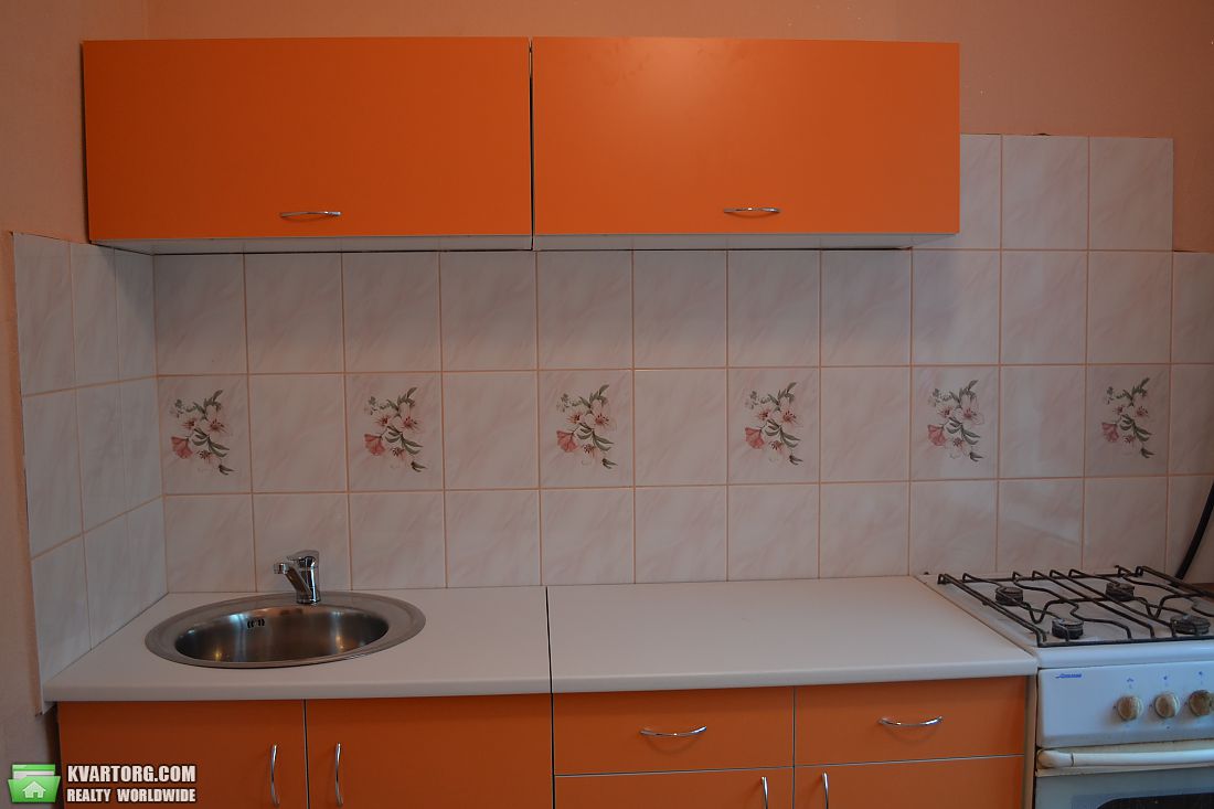 Sell 2-room apartment. Киев,  Воссоединения пр — photo 2