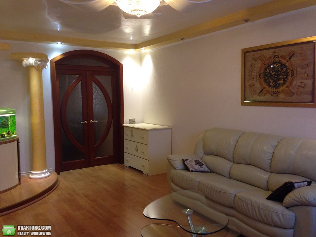 Sell 3-room apartment. Киев,  Харьковское шоссе — photo 2