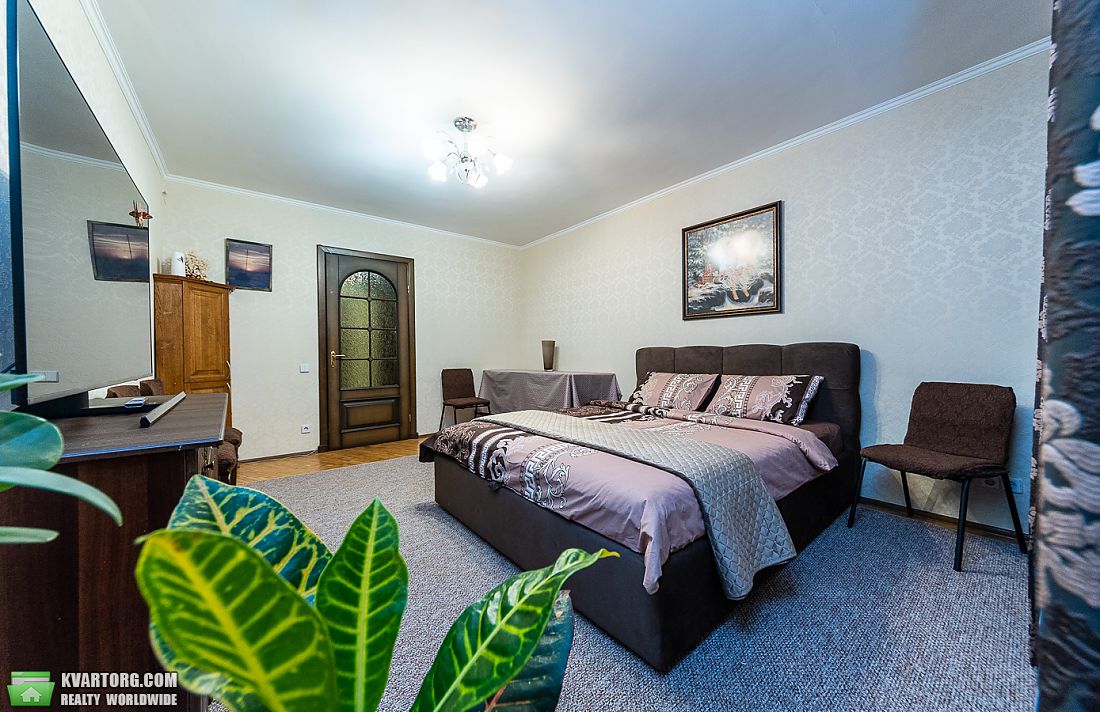 Rent out 3-room apartment. Киев, улица Княжий затон — photo 7