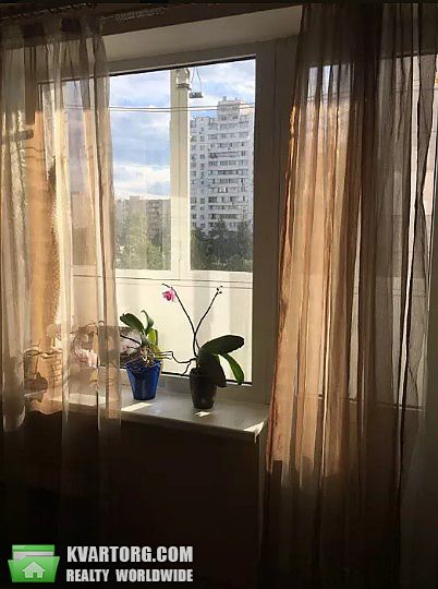 Rent out 1-room apartment. Киев,  Декабристов — photo 2