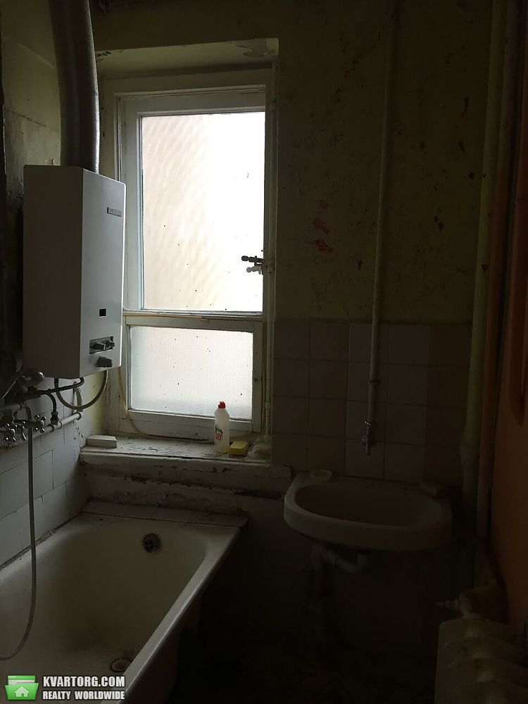 Sell 2-room apartment. Киев,  Богдана Хмельницкого — photo 9