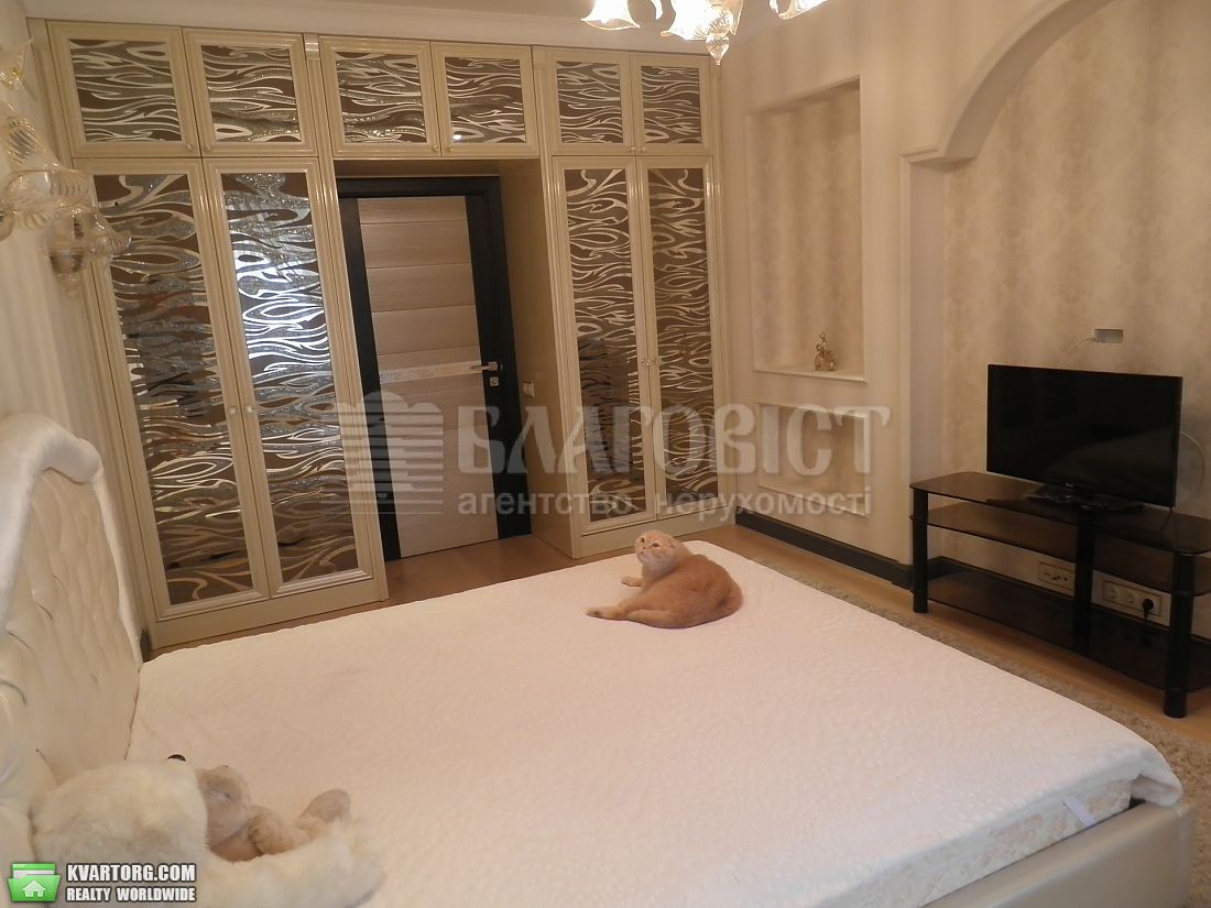 Rent out 3-room apartment. Киев,  Дмитриевская — photo 9