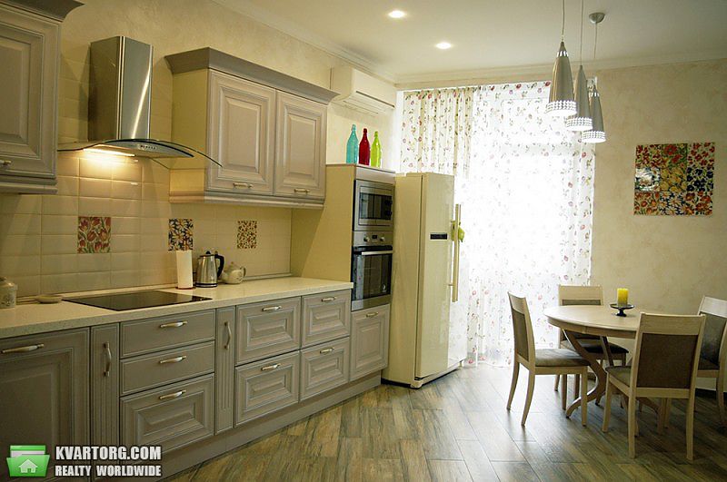 Rent out 2-room apartment. Киев,  Леси Украинки бул — photo 6
