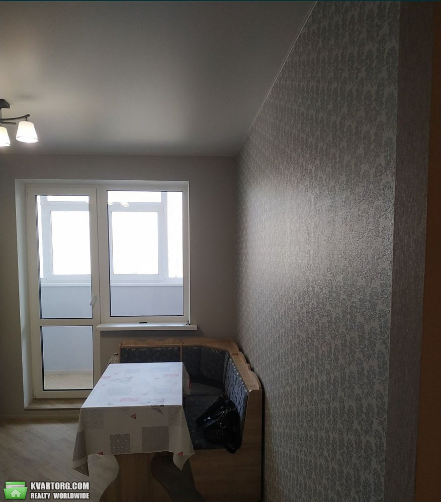 Rent out 1-room apartment. Киев,  Панельная — photo 2