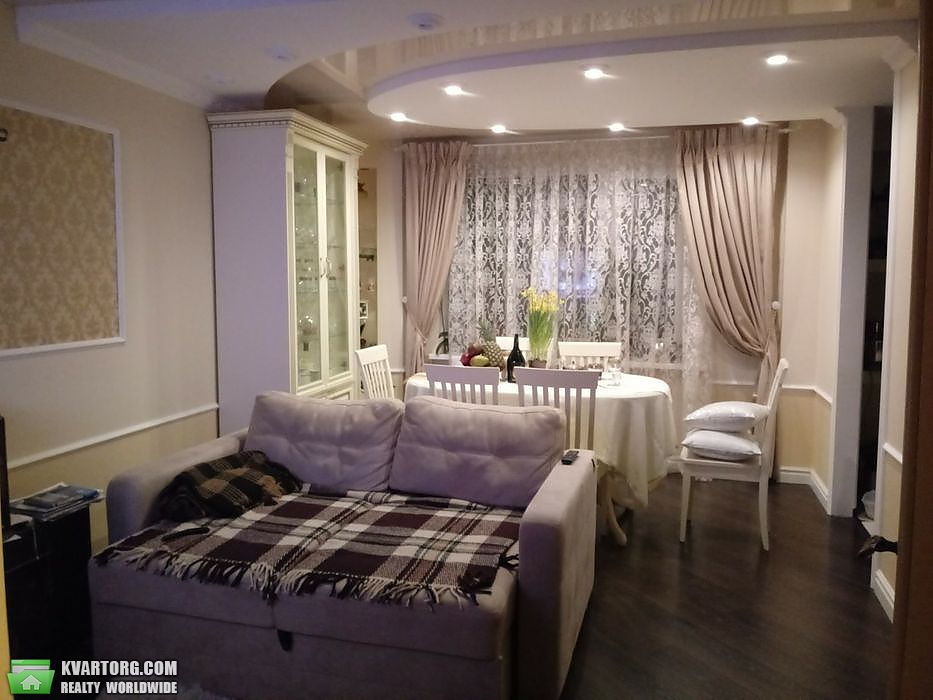 Sell 3-room apartment. Киев,  Маяковского — photo 1