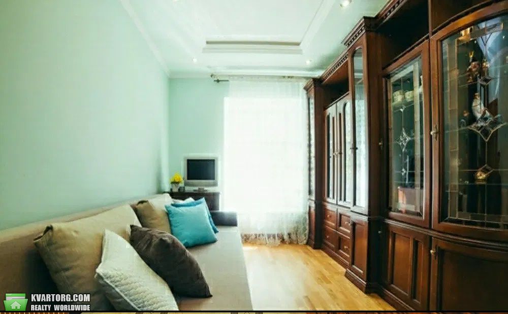 Rent out 2-room apartment. Львов, Чайковського — photo 3