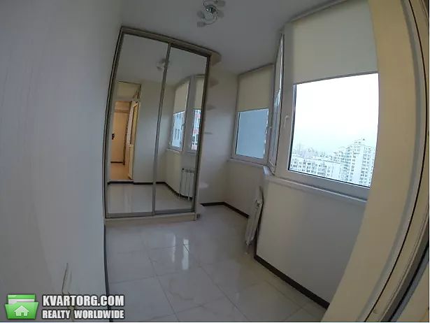 Rent out 2-room apartment. Киев,  Чавдар — photo 7