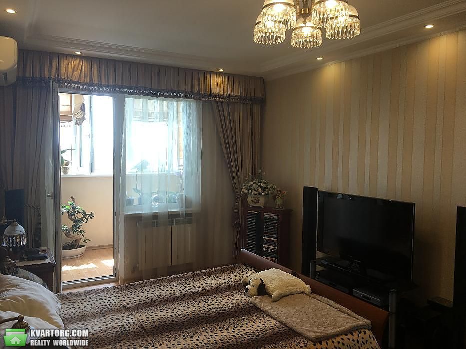 Sell 2-room apartment. Киев,  Правды пр — photo 1