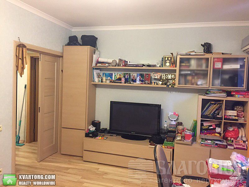 Sell 2-room apartment. Киев,  Никольско-Слободская — photo 1