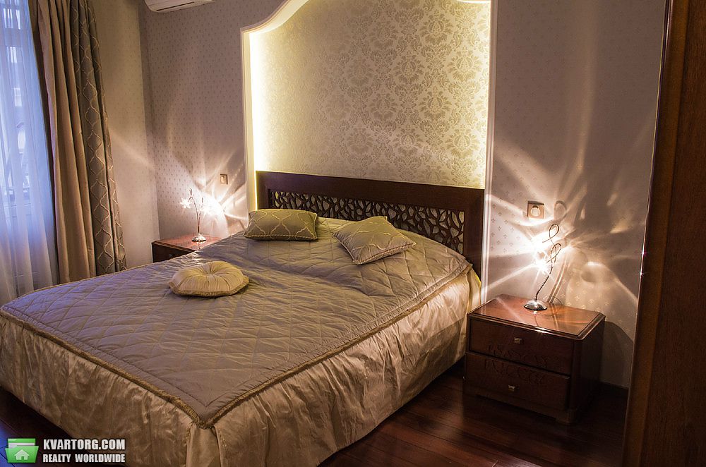 Sell 2-room apartment. Киев, Владимирская — photo 1