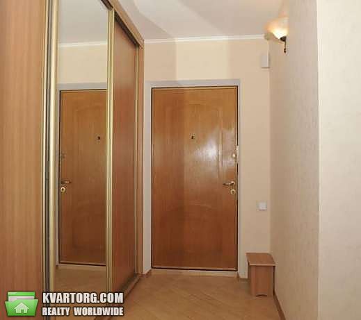 Rent out 3-room apartment. Киев, Декабристов — photo 2