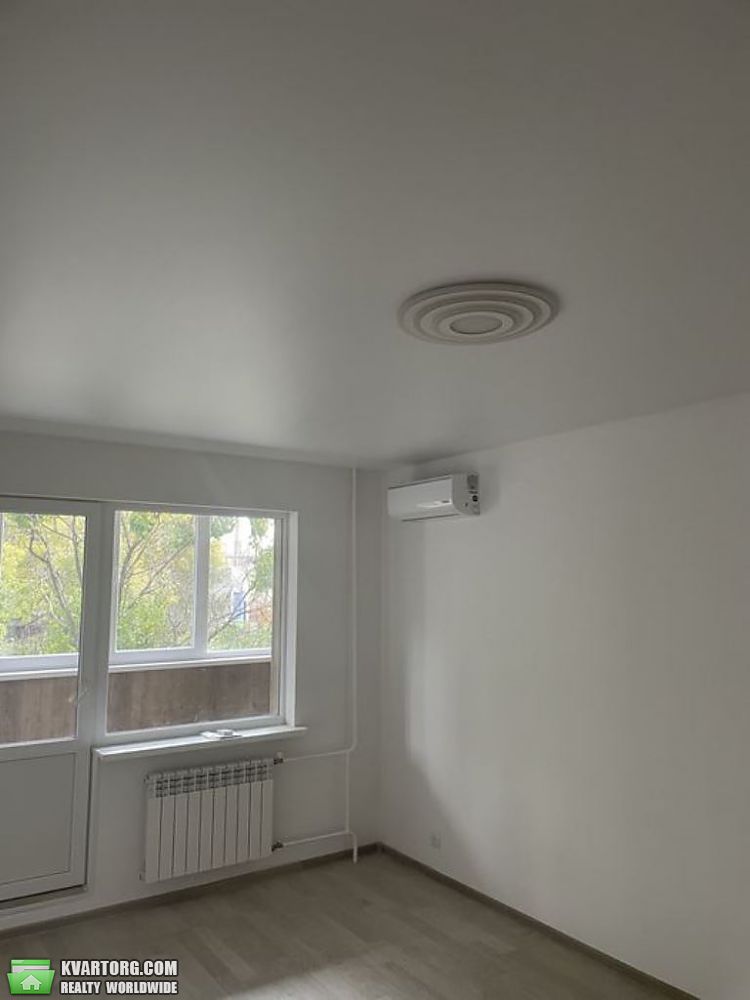 Sell 2-room apartment. Киев,  Радужная — photo 9