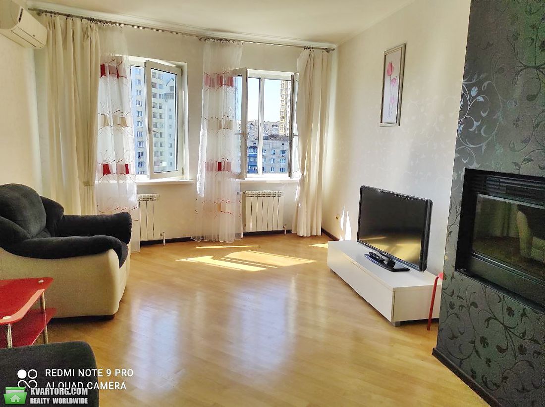 Rent out 2-room apartment. Киев,  Голосеевская — photo 2