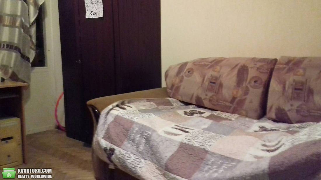 Rent out 2-room apartment. Киев,  Юности — photo 2