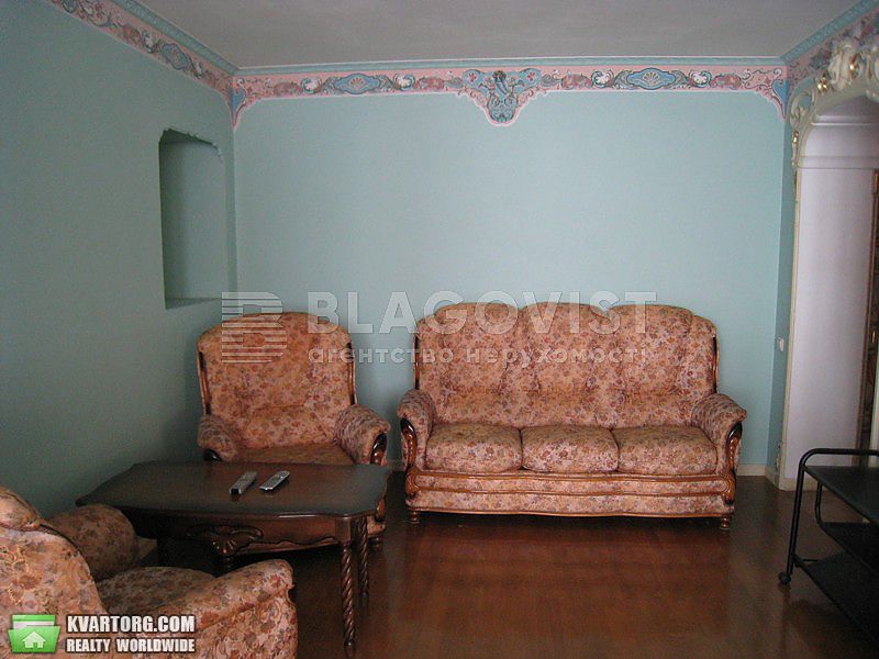 Sell 3-room apartment. Киев,  Бассейная — photo 1