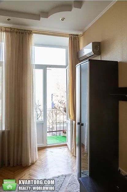 Rent out 2-room apartment. Киев,  Андреевская — photo 6