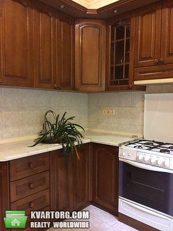 Rent out 2-room apartment. Киев,  Петровского — photo 4