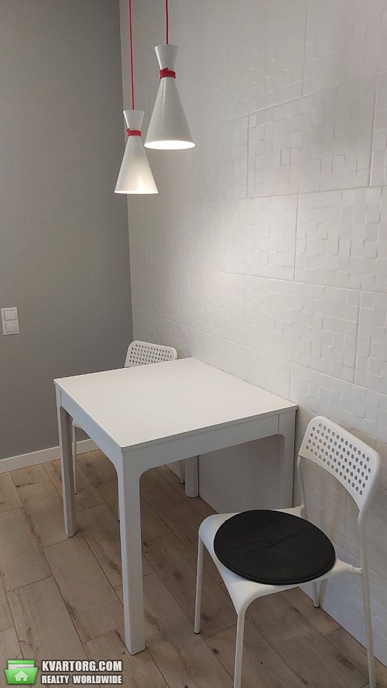 Rent out 1-room apartment. Киев, Нижнеключевая — photo 8