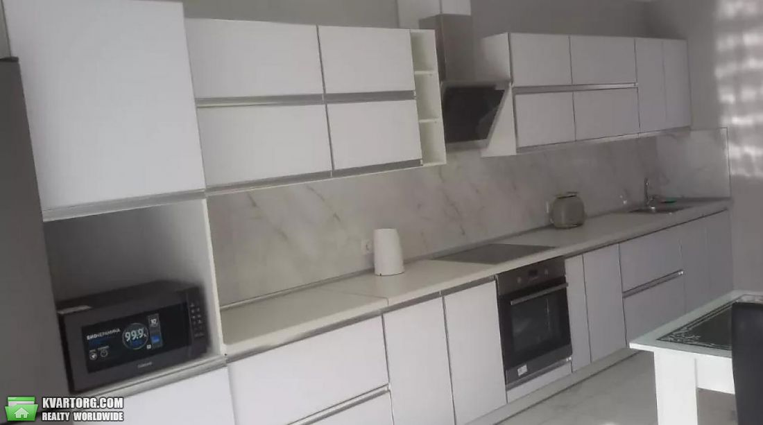 Rent out 2-room apartment. Киев,  Жмаченко — photo 2