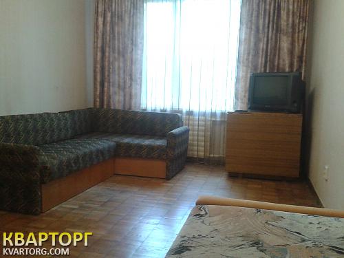 Rent out 1-room apartment. Киев, Киото — photo 8