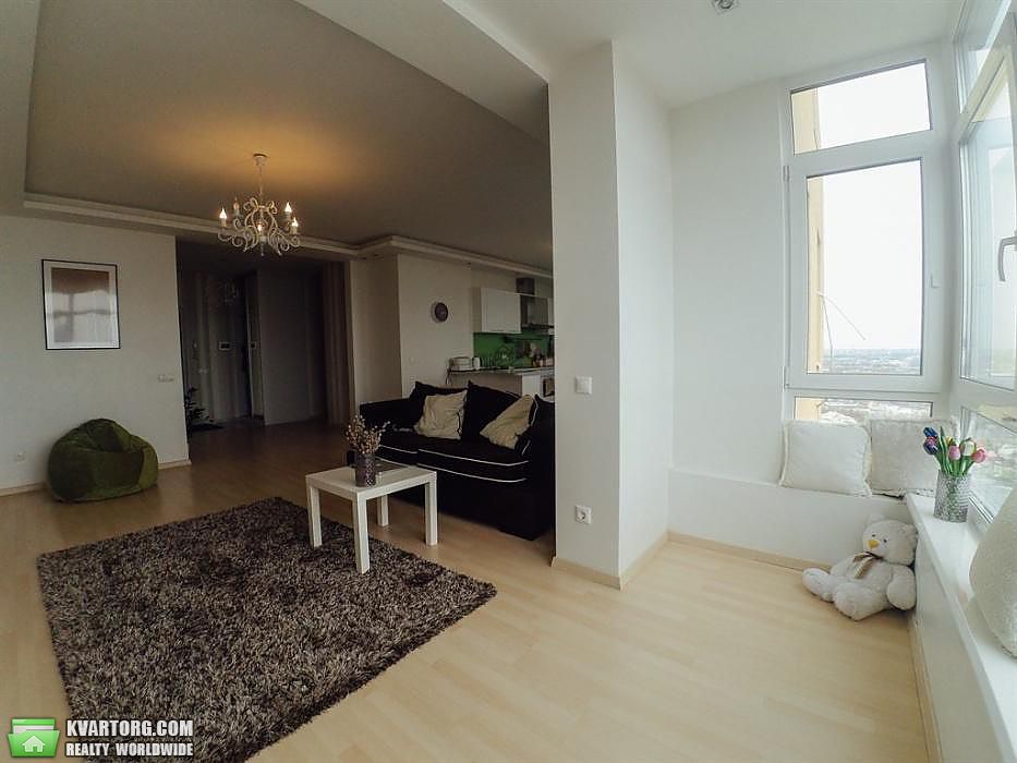 Rent out 3-room apartment. Киев, Левитана — photo 3