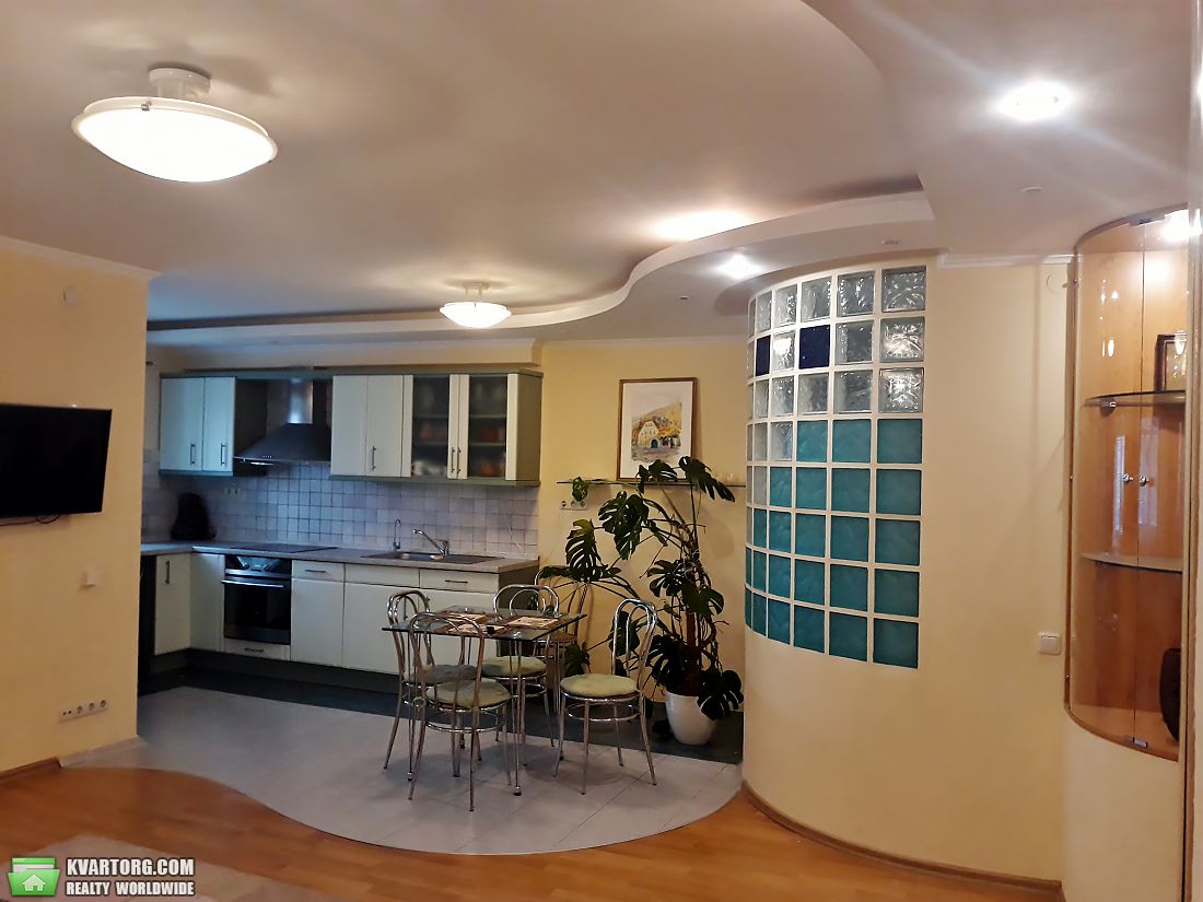 Rent out 2-room apartment. Киев,  Артиллерийский пер — photo 1